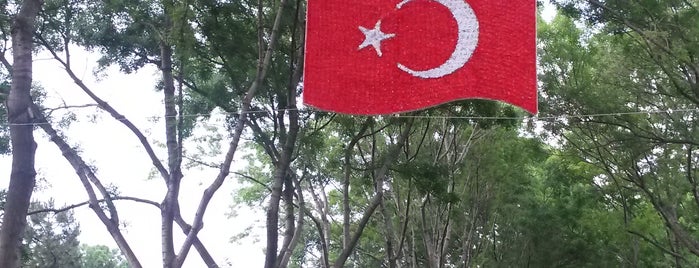İBB Florya Sosyal Tesisleri is one of สถานที่ที่ Mehmet ถูกใจ.
