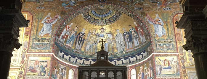 Basilica di Santa Maria in Trastevere is one of Rome.