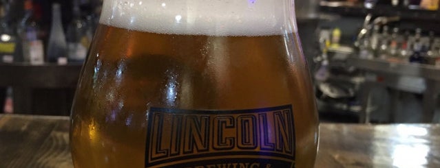 Lincoln Brewing Co. is one of Tempat yang Disukai Jeff.