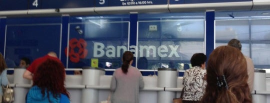 Banamex is one of Lugares favoritos de Pipe.