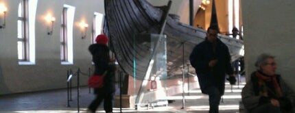 Vikingskipshuset is one of The Best Places On The World part 1..