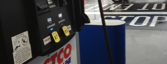Costco Gasoline is one of สถานที่ที่ Robert ถูกใจ.