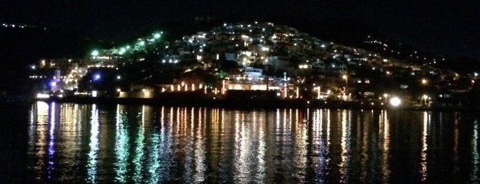 Bodrum Tekne is one of sezer'in Beğendiği Mekanlar.