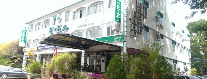 E & E Inn is one of Hotels & Resorts #4.