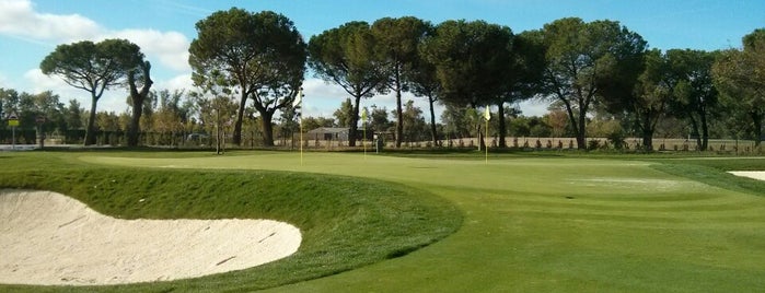 Golf La Moraleja 3 is one of Posti che sono piaciuti a Blaster.