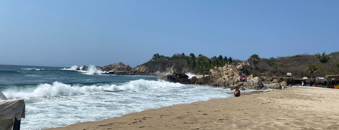 Roca Blanca is one of Pacific Coast MX.