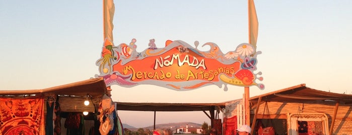 Nómada mercado de artesanías is one of สถานที่ที่ Tati ถูกใจ.
