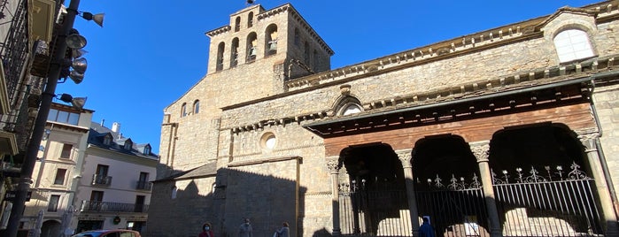 Catedral De Jaca is one of Orte, die Marta gefallen.