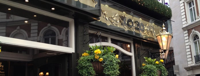 The Sussex (Taylor Walker) is one of Places I've eaten in London.