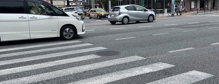 六本松駅前交差点 is one of 交差点 (Intersection) 13.