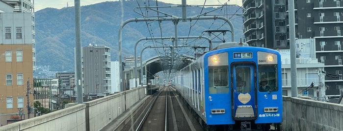 Wakae-Iwata Station (A10) is one of 近畿日本鉄道 (西部) Kintetsu (West).