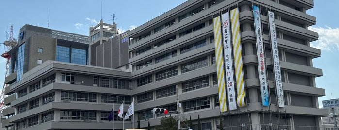 茨木市役所 is one of 日本の市の人口順位トップ100.