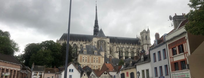 St Leu is one of Amiens.