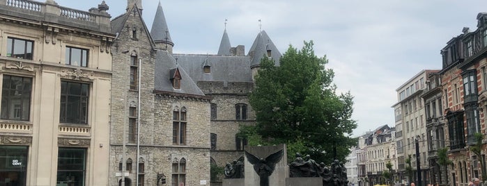 Geraard de Duivelhof is one of Ghent.