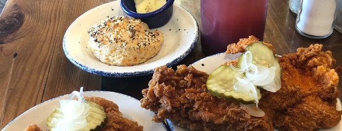 Mama Bird Southern Kitchen is one of Lugares guardados de Mike.