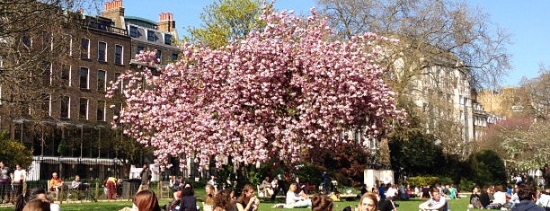 Lincoln's Inn Fields is one of Lugares favoritos de Sh.