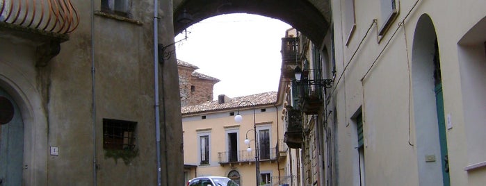 Castel Frentano is one of Tratturo Centurelle-Montesecco.