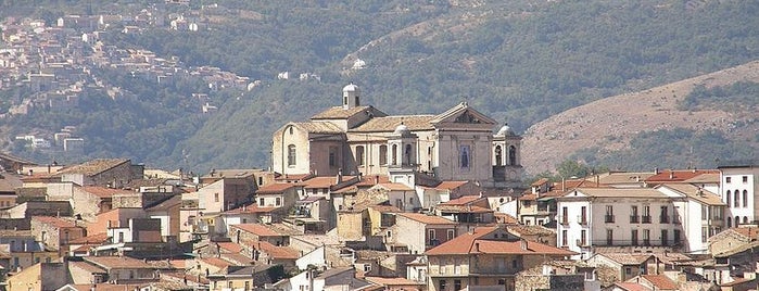 Pratola Peligna is one of Tratturo Celano-Foggia.