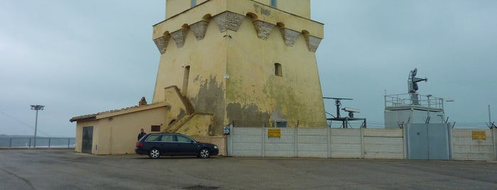Torre di Punta Penna is one of Costa dei Trabocchi.