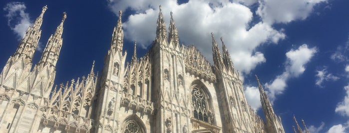Milano is one of Posti che sono piaciuti a 👫iki DeLi👫.
