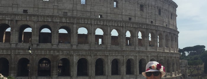 Colosseo is one of Posti che sono piaciuti a 👫iki DeLi👫.