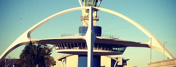 Международный аэропорт Лос-Анджелес (LAX) is one of Callie Mae's Hair Design.