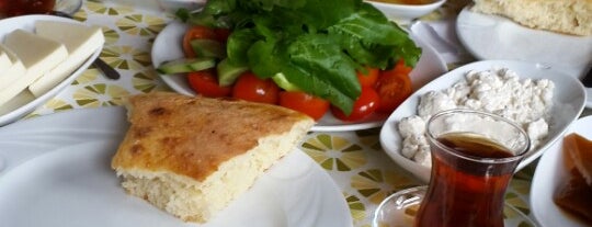Halil'in Yeri Burak Restaurant is one of Elif'in Beğendiği Mekanlar.