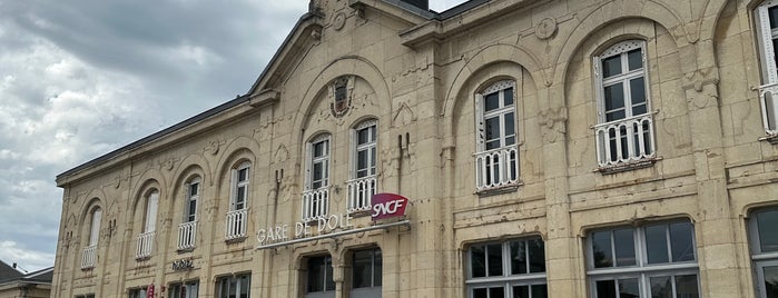 Gare SNCF de Dole is one of Gares.