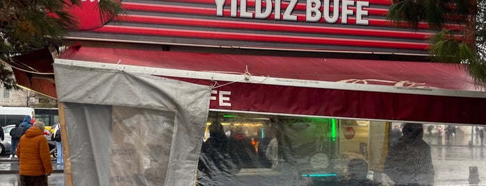 Yıldız Büfe is one of Orte, die Burcu gefallen.