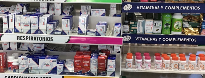 Farmacias del Ahorro is one of Posti che sono piaciuti a Susana.