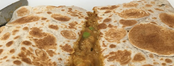Roti Cuisine of India is one of Lieux qui ont plu à Edmund.