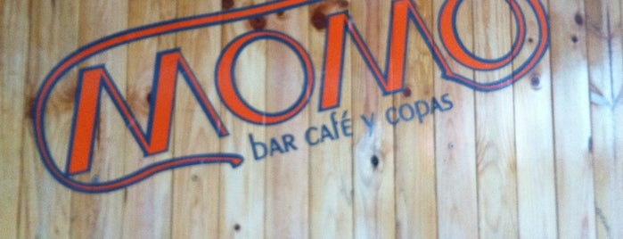 Momo2 - Bar, Café y Copas is one of lomejordebenimaclet.com.
