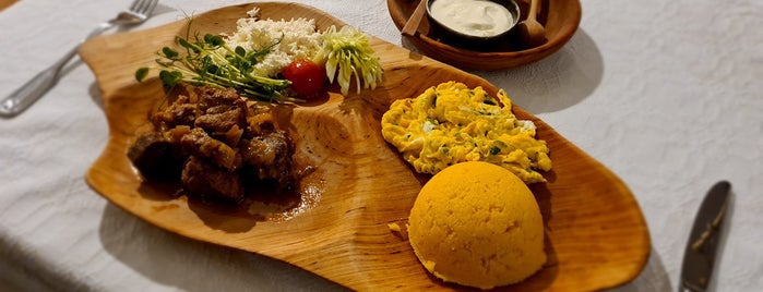 Popasul Dacilor is one of Best Restaurants (8.0+) in Chișinău.