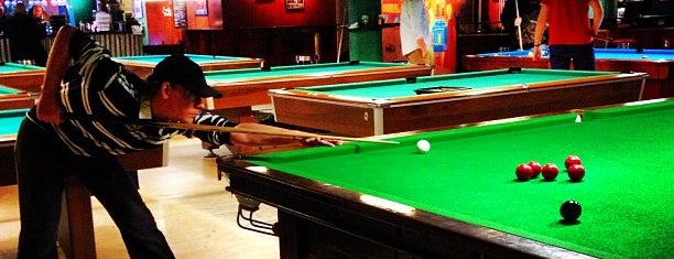 Corona Bar & Billiards is one of Tempat yang Disukai Kaisa.
