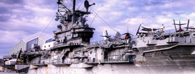 Intrepid Sea, Air & Space Museum is one of Lugares guardados de Ying.