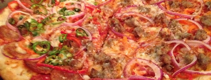 Luna Pizzeria is one of Houston Burgers, Hotdogs, Pizzas.