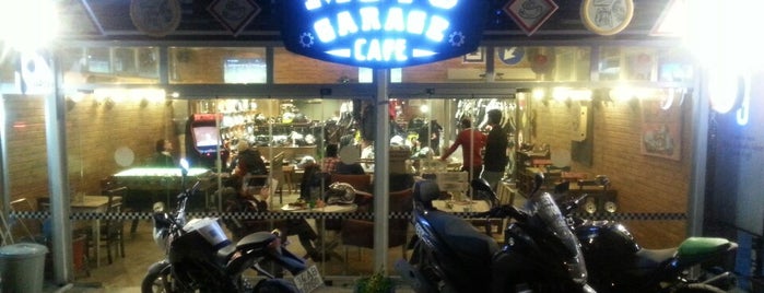 Moto Garage Cafe is one of MOTORCYCLES.