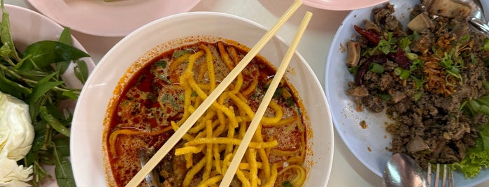 Kao Soi Samer Jai is one of เชียงใหม่_5_noodle.