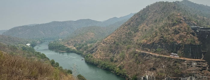 Bhumibol Dam is one of ตาก, สุโขทัย, กำแพงเพชร.