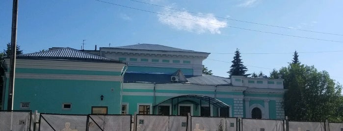 Будинок УКРАЇНСЬКОЇ КУЛЬТУРИ is one of Locais salvos de Андрей.