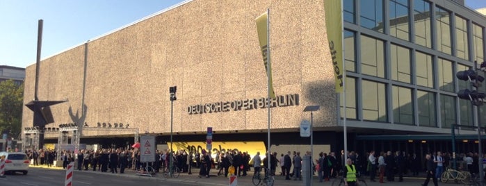 ベルリン・ドイツ・オペラ is one of Berlin'de Gezilmesi Gerekenler (Must Do's Berlin).