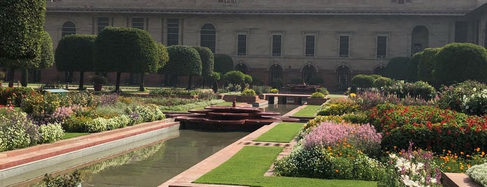 Mughal Gardens | मुगल गार्डन is one of Pious : понравившиеся места.
