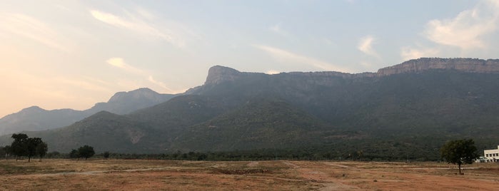 Alipiri is one of Tempat yang Disukai Santosh.