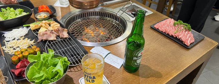 Sookdal Premium Korean BBQ is one of Posti che sono piaciuti a Fang.