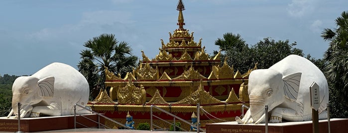 Global Vipassana Pagoda is one of Mumbai.