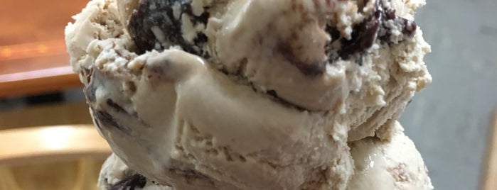 Good earth grains & creamery is one of Ice Cream.