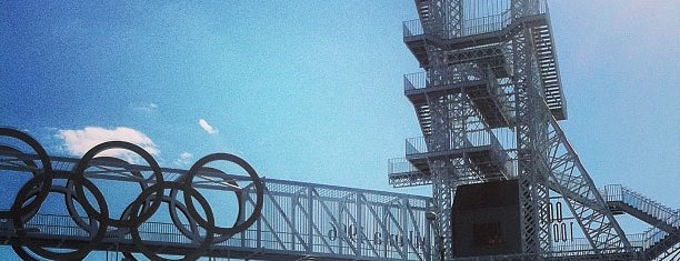 Atlanta Olympic Cauldron Tower is one of Lugares favoritos de Chester.