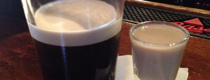 The Irish Times Pub & Restaurant is one of Lou : понравившиеся места.