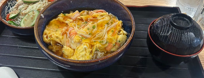 Ofukuro-Tei おふくろ亭 is one of Food.