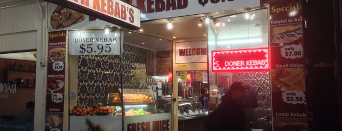 Smith Kebab's is one of สถานที่ที่ Jefferson ถูกใจ.